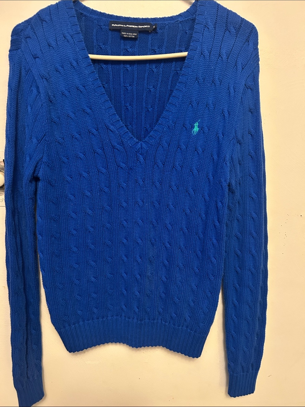 Ralph Lauren cable Vneck classic sweater💙